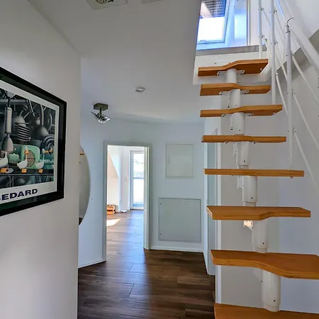 Moderne Landhaus-ferienwohnung Mit Balkon Apartamento *