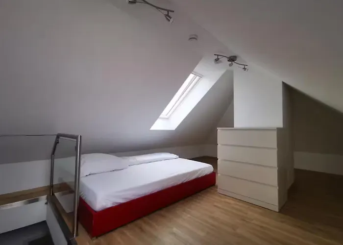 Moderne Landhaus-ferienwohnung Mit Balkon Kempen