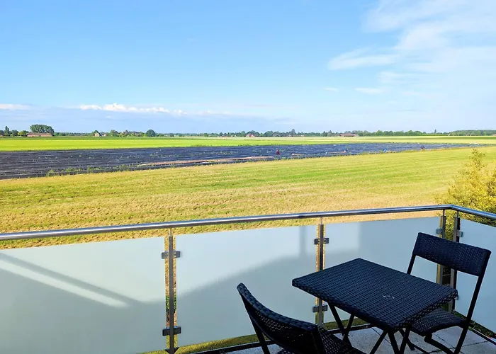 Moderne Landhaus-ferienwohnung Mit Balkon *